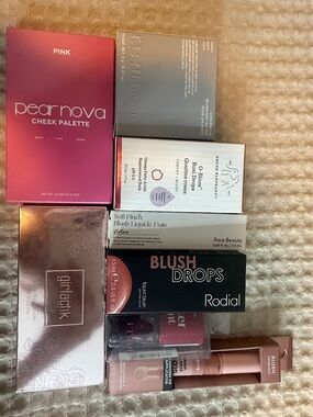 Pear Nova Pink Cheek Palette with Assorted Pink Blushes Bundle